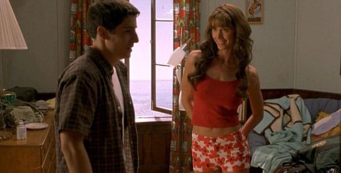 Shannon Elizabeth and Jason Biggs in American Pie